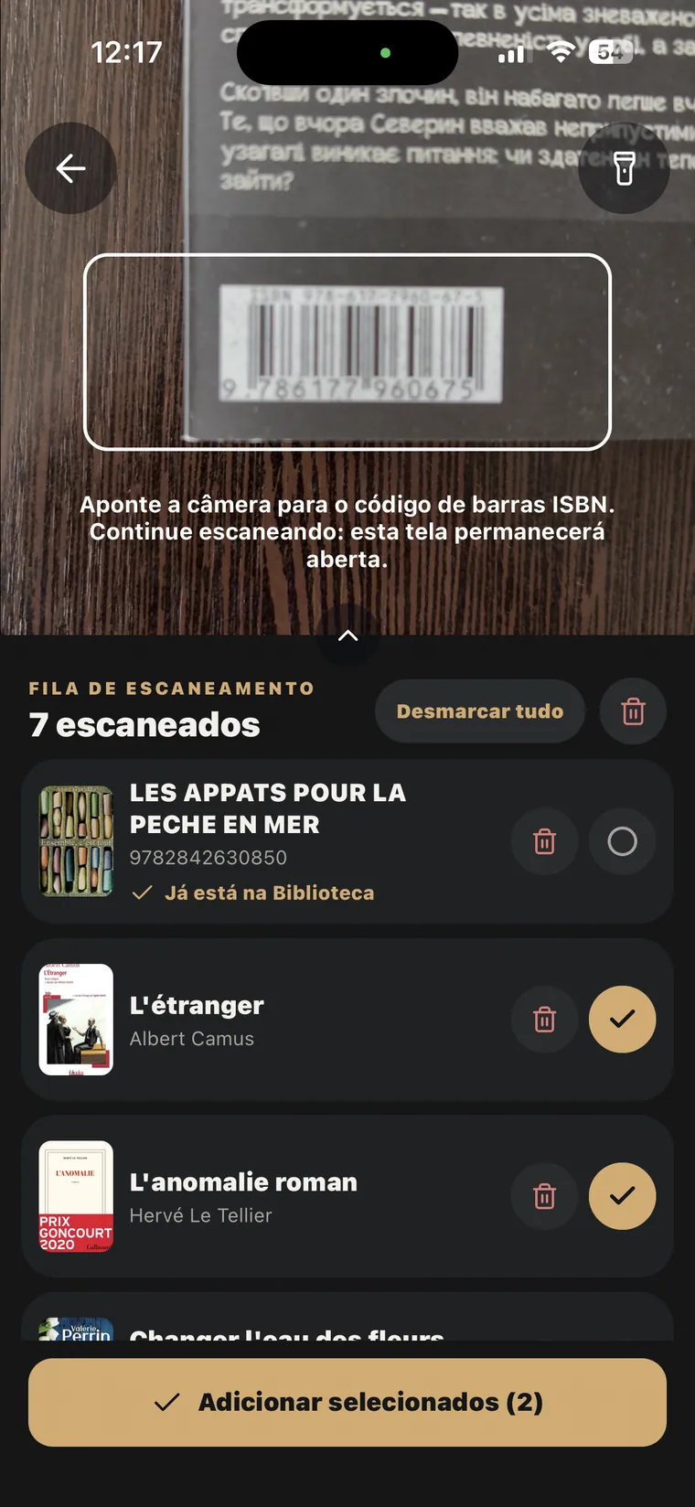 Escaneie livros. Um após o outro. — Adicione vários livros em uma só sessão.